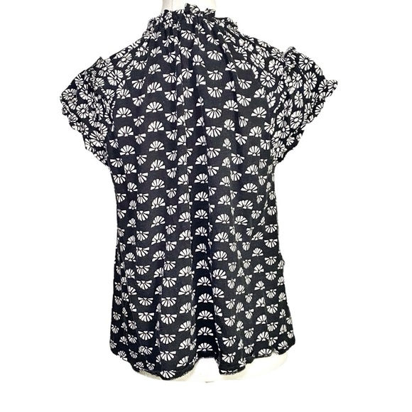 Wonderly Black and White Floral Blouse - Picture 2 of 12